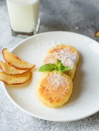Сырники с яблоками