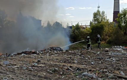 Спасатели отчитались о полной ликвидации пожара на свалке под Киевом