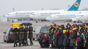 Прибуття тіл загиблих українців до аеропорту "Бориспіль" / © УНИАН