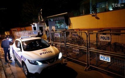 Турецкие правоохранители впервые обыскали саудовское консульство после исчезновения журналиста