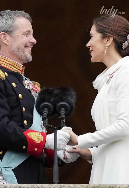 Фредерік X став новим королем Данії на церемонії, що пройшла на балконі палацу Крістіансборг / © Associated Press