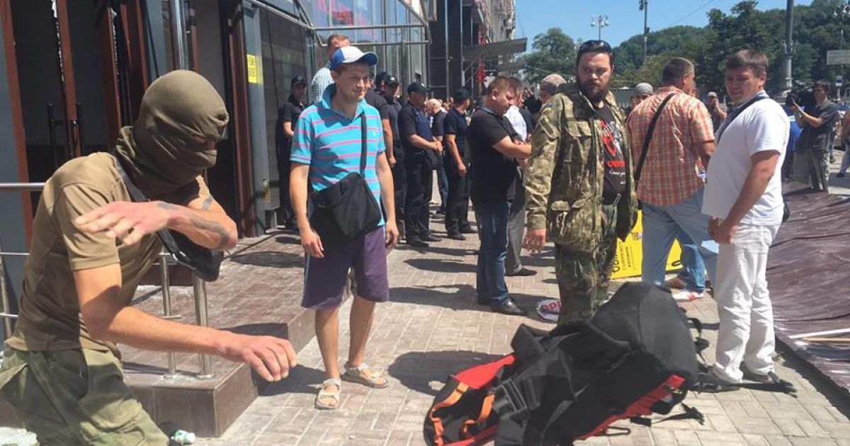 Демонтаж у Будинку профспілок_4 / © Фото Валерии Ковалинской/ТСН