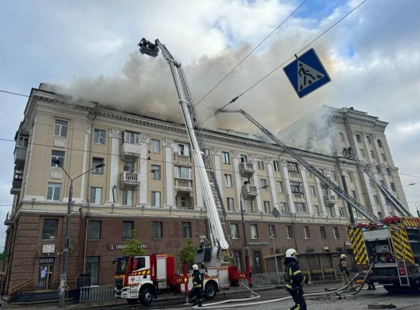 Наслідки ракетних ударів по Дніпру вночі 19 квітня. / © Сергій Лисак, голова Дніпропетровської ОВА.