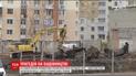 Во Львове на строительной площадке бетонные плиты упали на людей