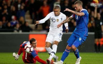 Франція дивом уникла поразки у домашній грі з Ісландією, Мбаппе забив історичний м'яч