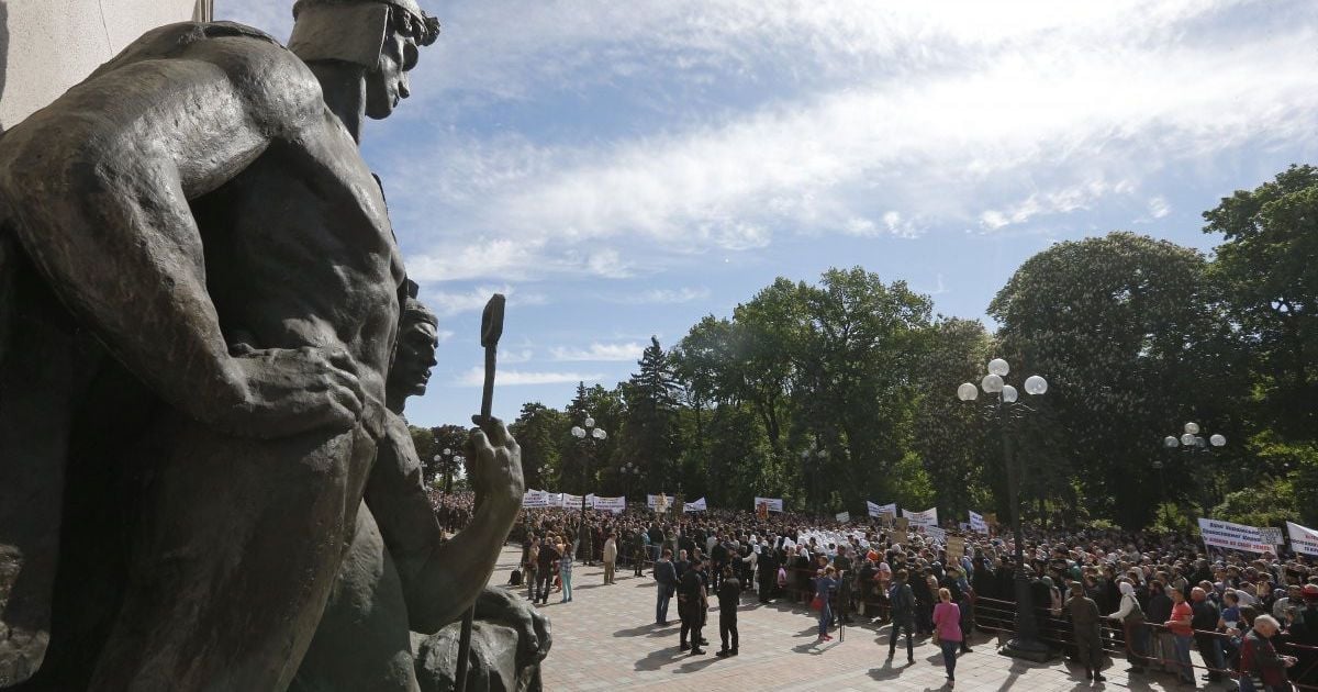 Мітинг попів під радою_7 / © УНІАН