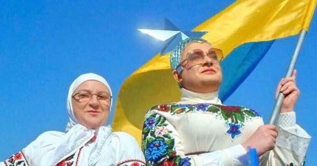 Вєрка Сердючка показала окупантам середній палець