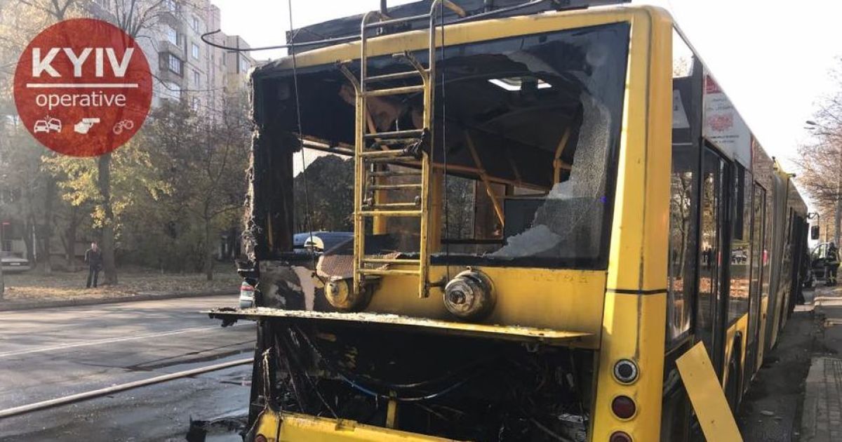 горів тролейбус на Виноградарі в Києві_5 / © Киев Оперативный