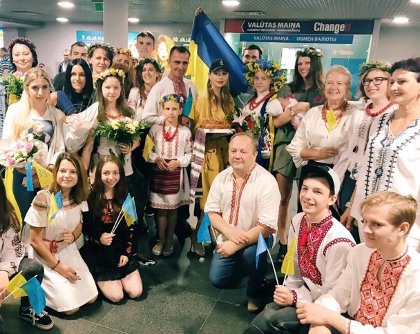 Зірку яскраво зустріли у Ризі / © facebook.com/tina.karol