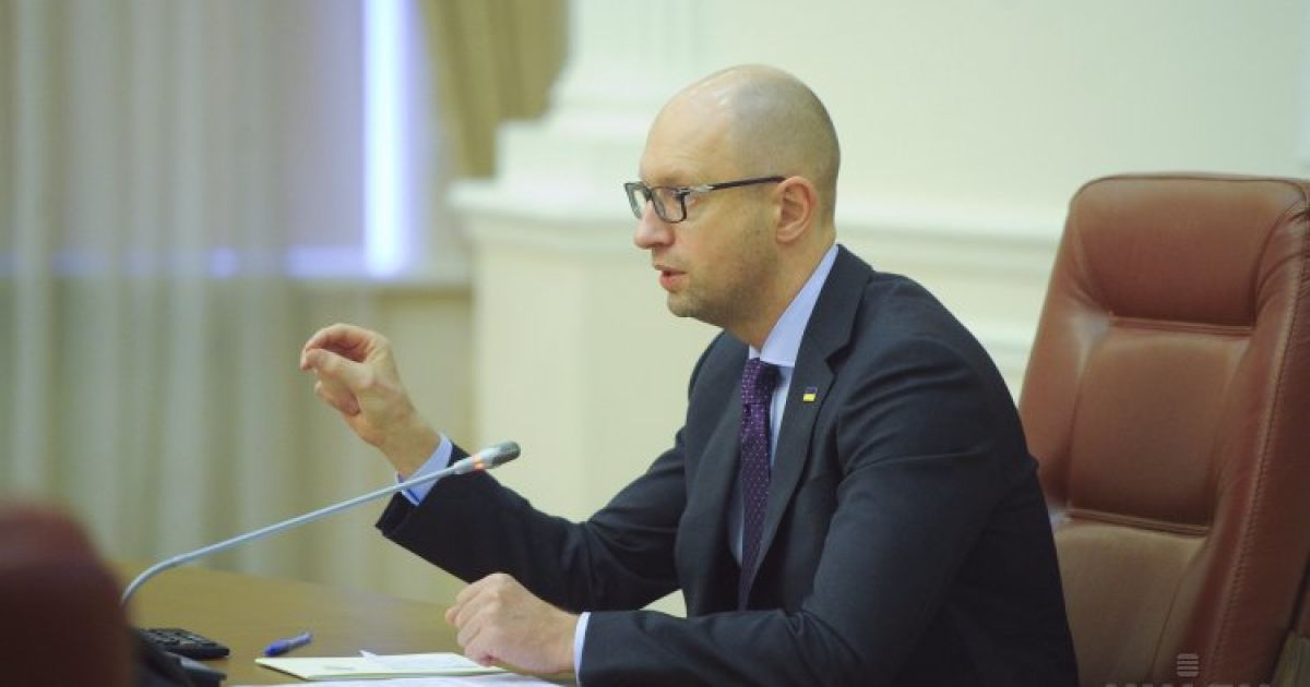 Яценюк подготовил парламентской коалиции "сюрприз", если его правительство отправят в отставку
