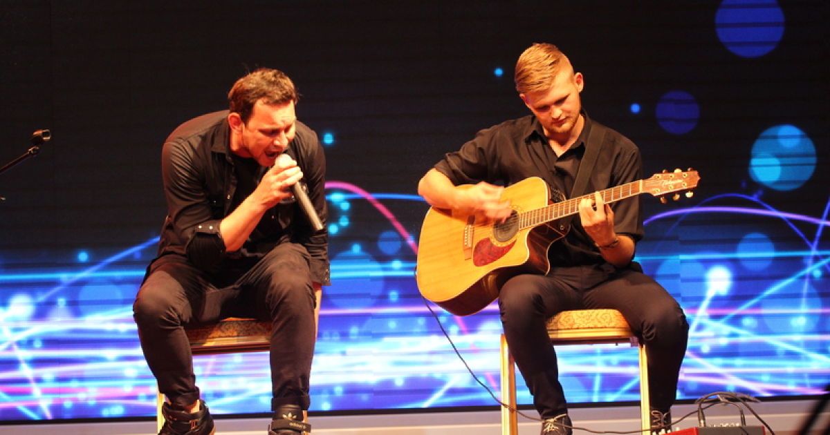 Валерий Харчишин сыграл на сцене вместе со своим фаном