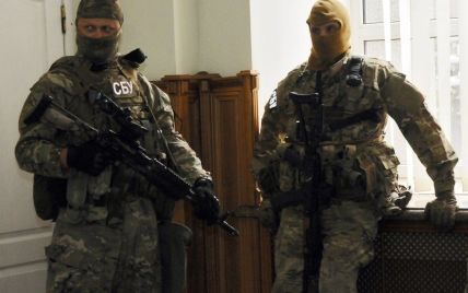 СБУ и ГПУ проводят обыски в "Киевавтодоре"