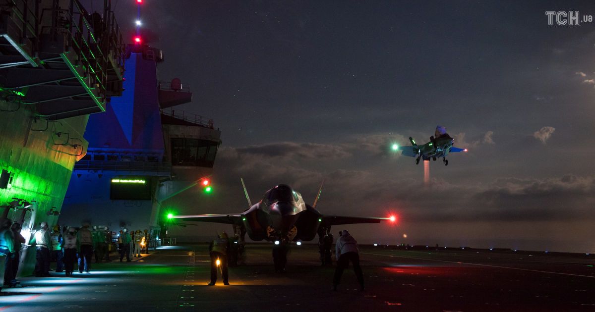 Літаки F-35 вночі_6 / © Reuters