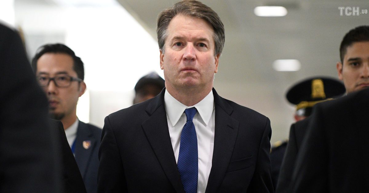 Сенат США утвердил скандального Кавано на должность Верховного судьи, несмотря на обвинения в домогательствах