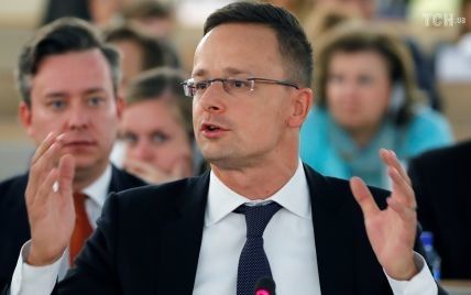 Глава МИД Венгрии обвинил украинскую власть в диктаторских решениях