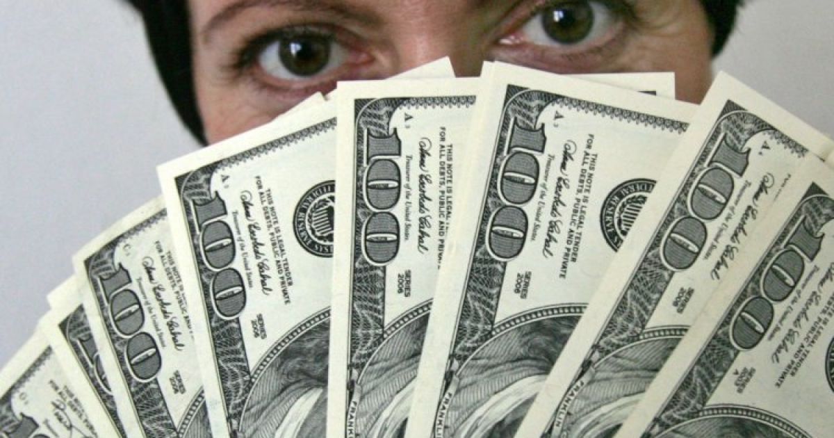 В следующем году в Украине подорожает доллар США
