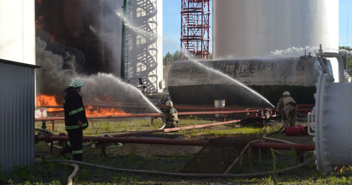 Возле Киева горит нефтебаза / © Государственная служба Украины по чрезвычайным ситуациям