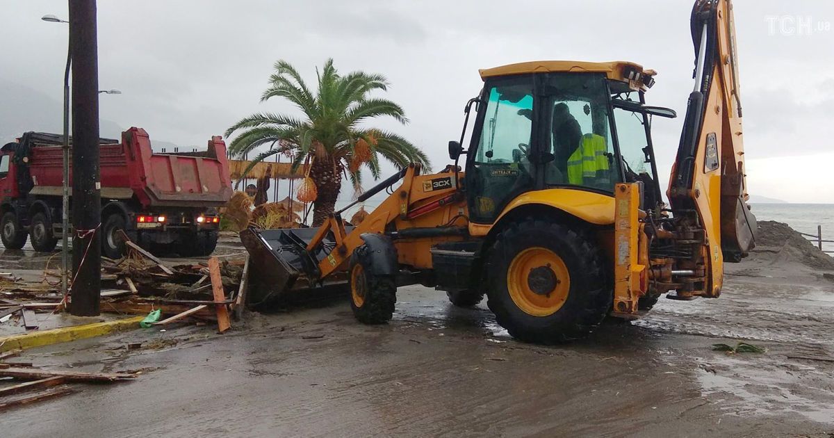 Стрельба в Киеве и сильный ураган в Греции. Пять новостей, которые вы могли проспать
