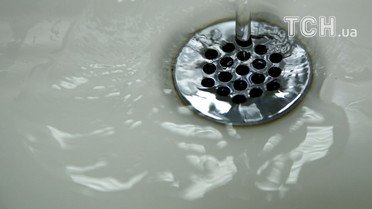 Чому і де немає гарячої води у Києві. У КМДА назвали винних