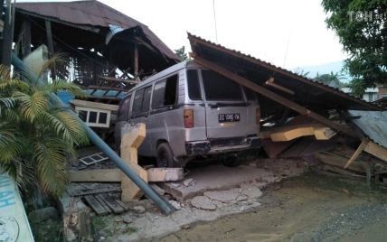 В Индонезии признали большие проблемы с преодолением последствий землетрясения и цунами