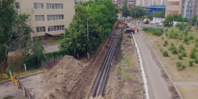 Мер Києва назвав основну причину гейзерів, що б’ють на вулицях та на мостах