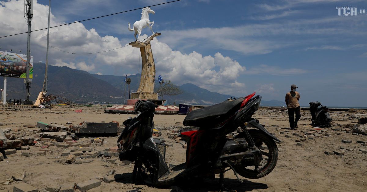 Разрушения от ужастного землетрясения в Индонезии попали на видео со спутника