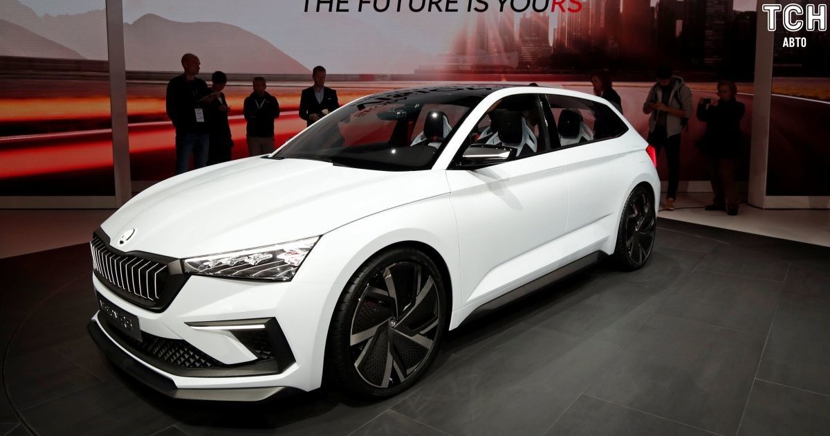 Парижский автосалон 2018: гибридная Skoda Vision RS получила "горячий" дизайн