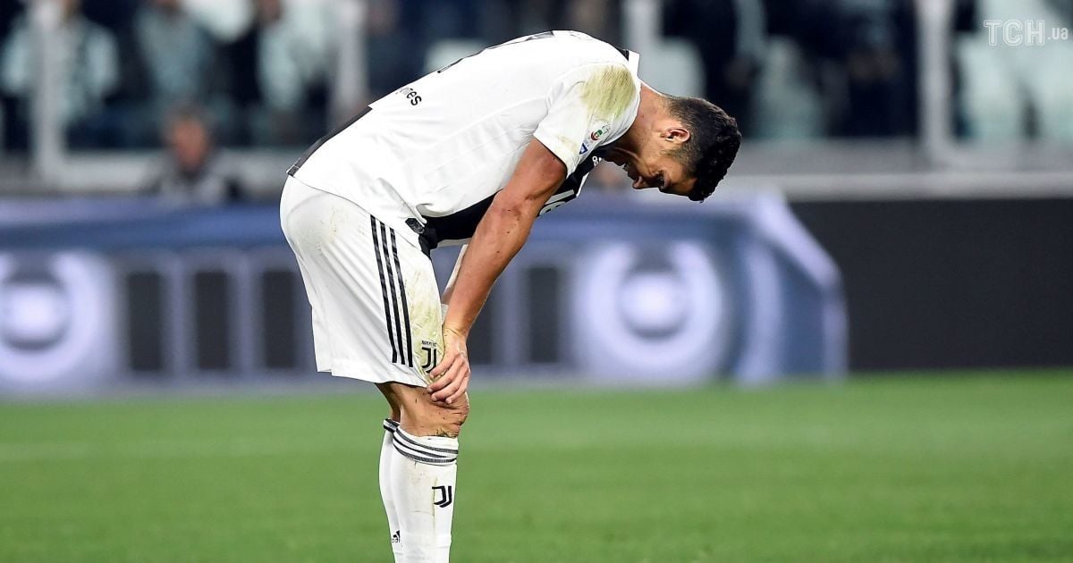 Анамның кискасына қарап, түртіңіз