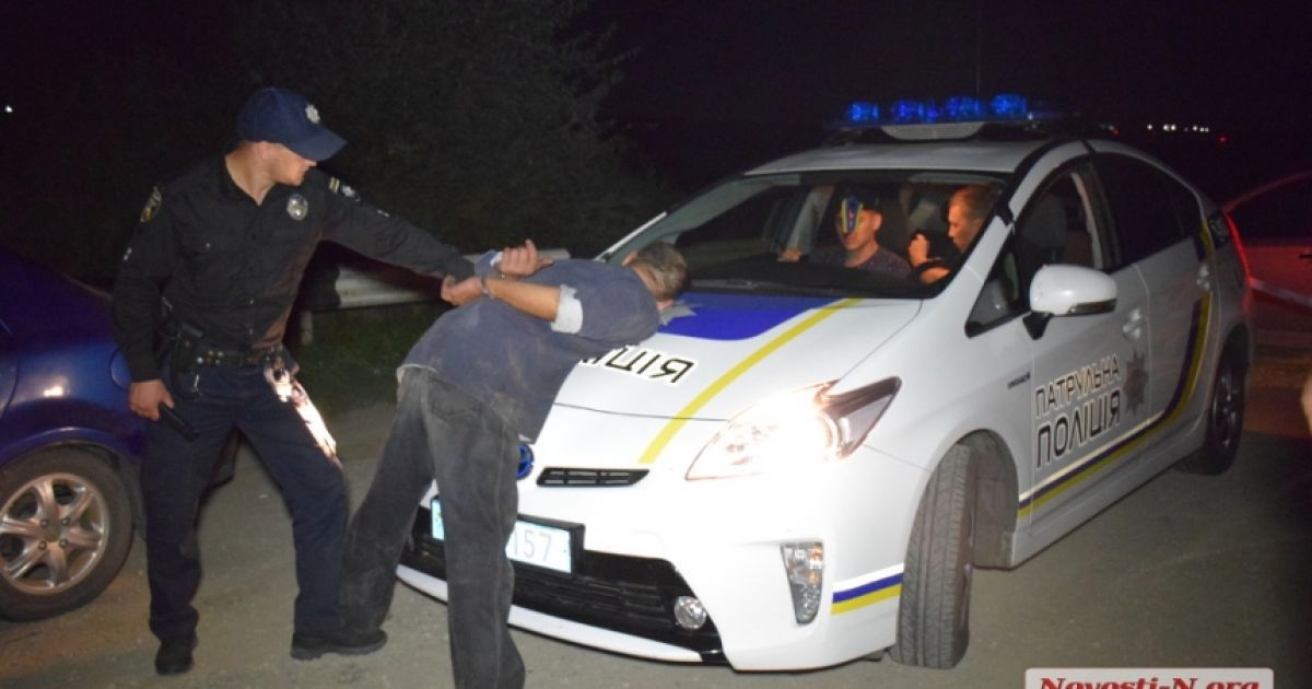 У Миколаєві під час нічної погоні затримали водія, який напередодні влаштував стрілянину після ДТП