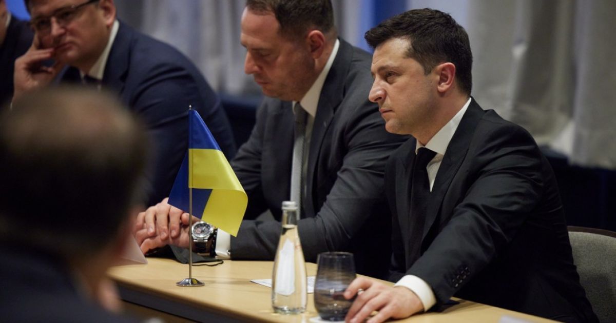 В Европе рассматривают пять путей реакции на агрессию России, а у Украины будет только один – Зеленский