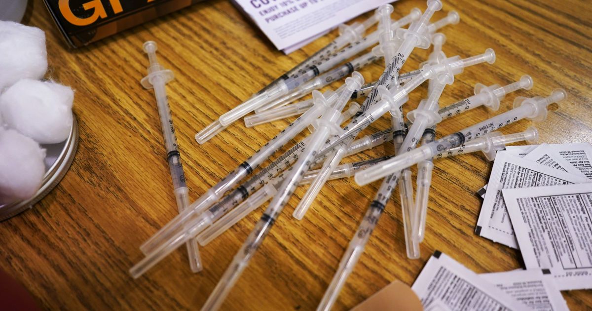 Семейных врачей хотят поощрять за вакцинацию пациентов — МОЗ