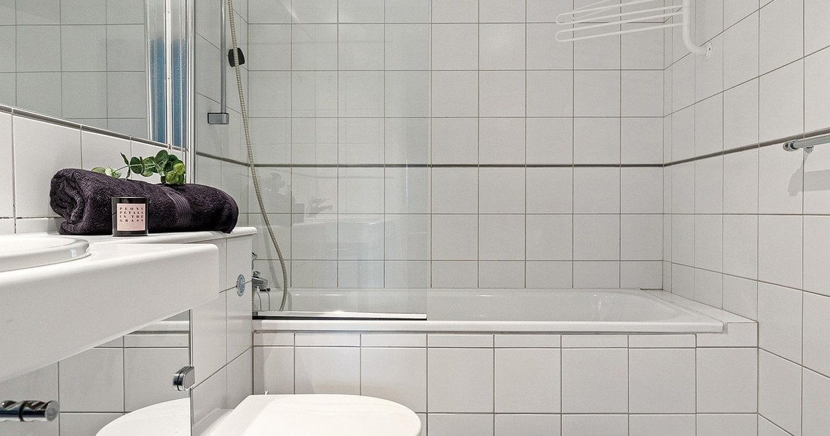 Як вивести жовтий наліт з унітазу за пів години