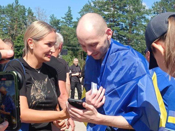 Українці, які повернулися з російського полону в межах обміну 14 серпня / © Володимир Зеленський