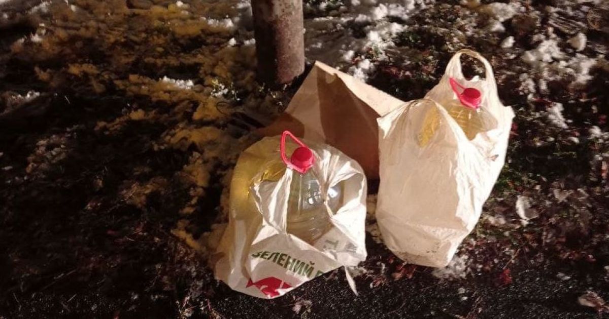 Зливали пальне з припаркованих автівок: у Києві затримано ймовірних крадіїв