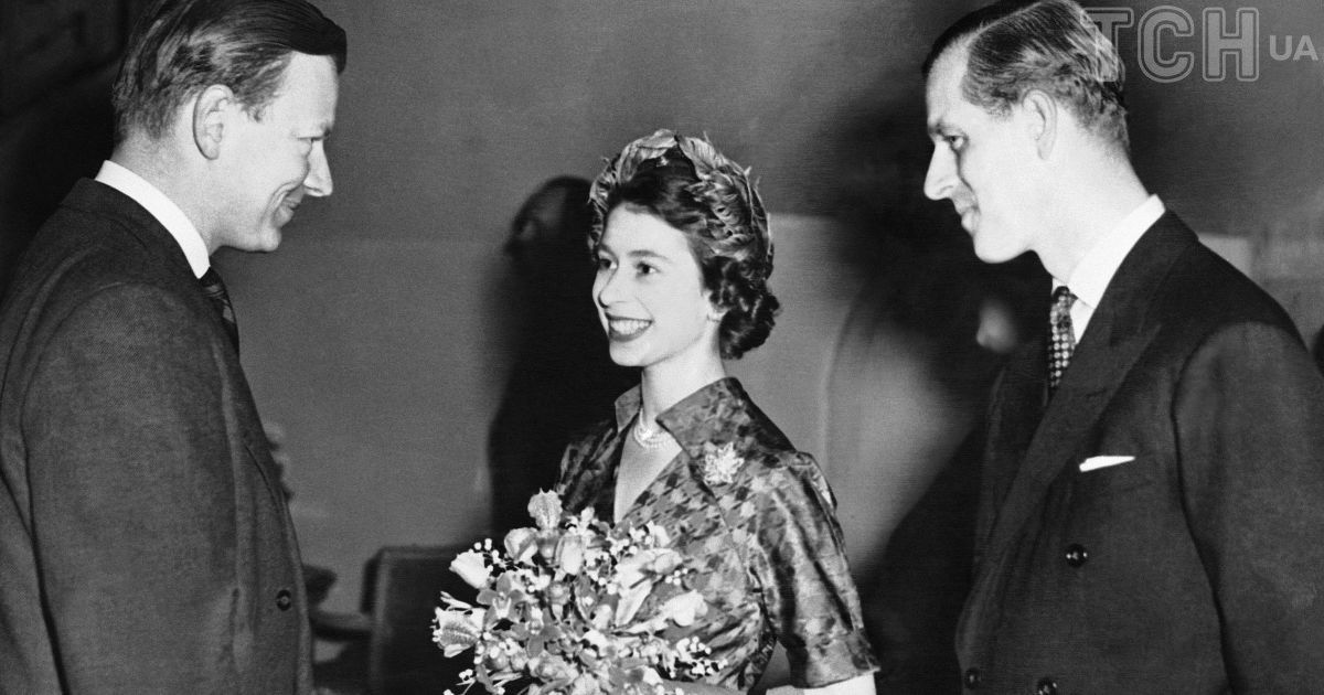 Королева Елизавета II