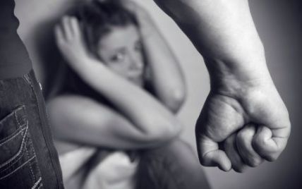 На Тернопольщине педофил изнасиловал 10-летнюю девочку