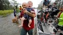 У США ураган уже забрав 16 життів, велика вода постійно прибуває й усе затоплює