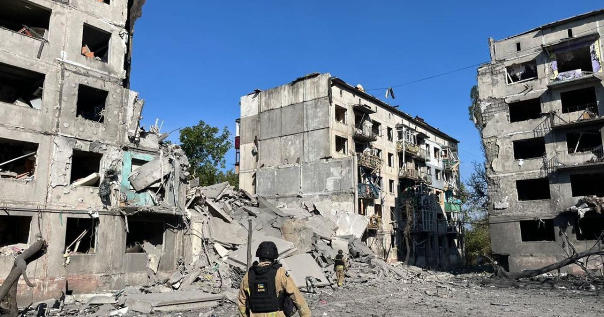 Mini yubka kiygan yosh qizlar porno