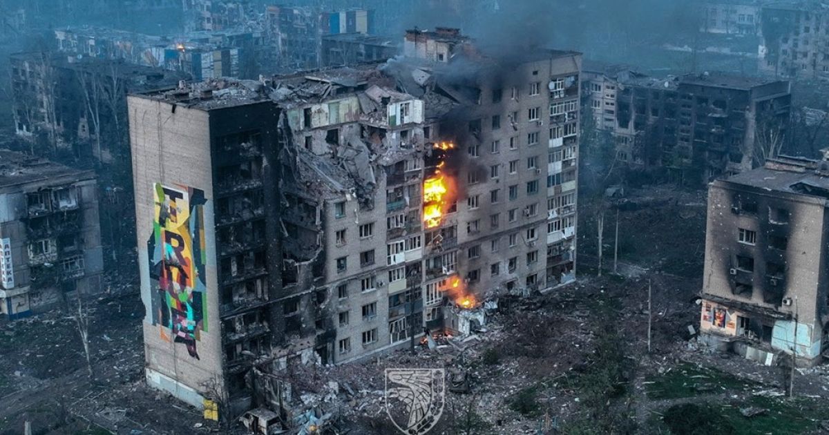 Вигляд руйнувань у Бахмуті 21 травня 2023 року зафіксував оператор дрона 93-ї ОМБр “Холодний Яр”