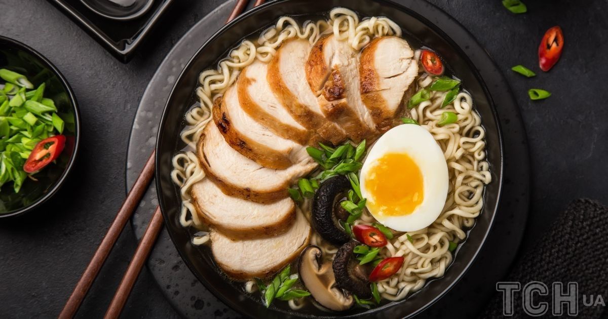 Острый куриный рамэн