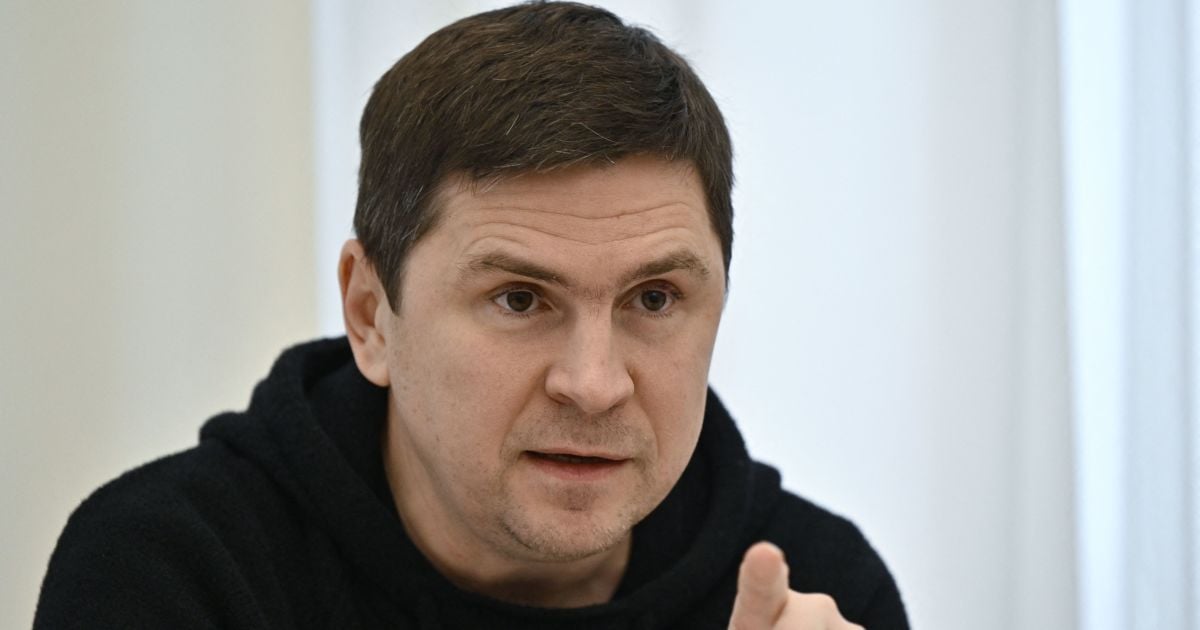 Подоляк прокомментировал ночную атаку Киева