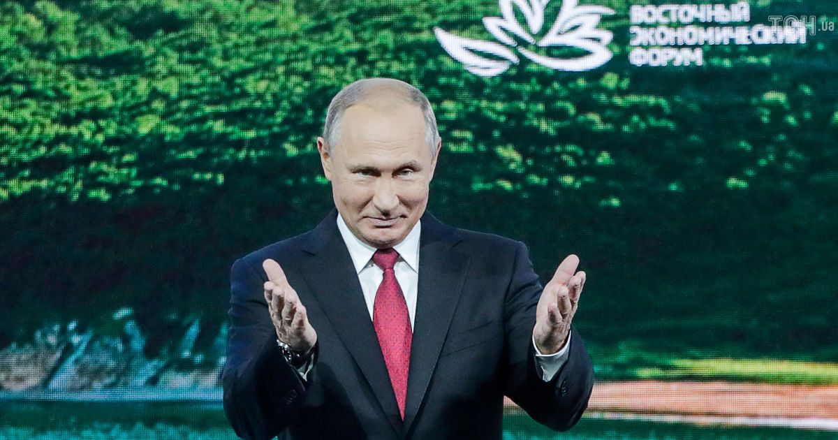 "Долгих лет тюрьмы": в России своеобразно "поздравили" Путина с днем рождения