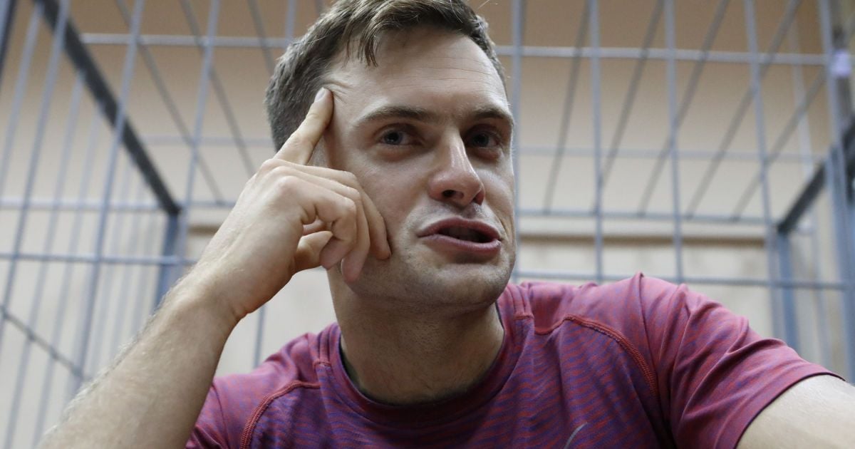 В рф учасника pussy riot в предынсультном состоянии перевели в реаниманцию