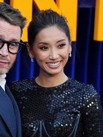 Бренда Сонг и Маколей Калкин