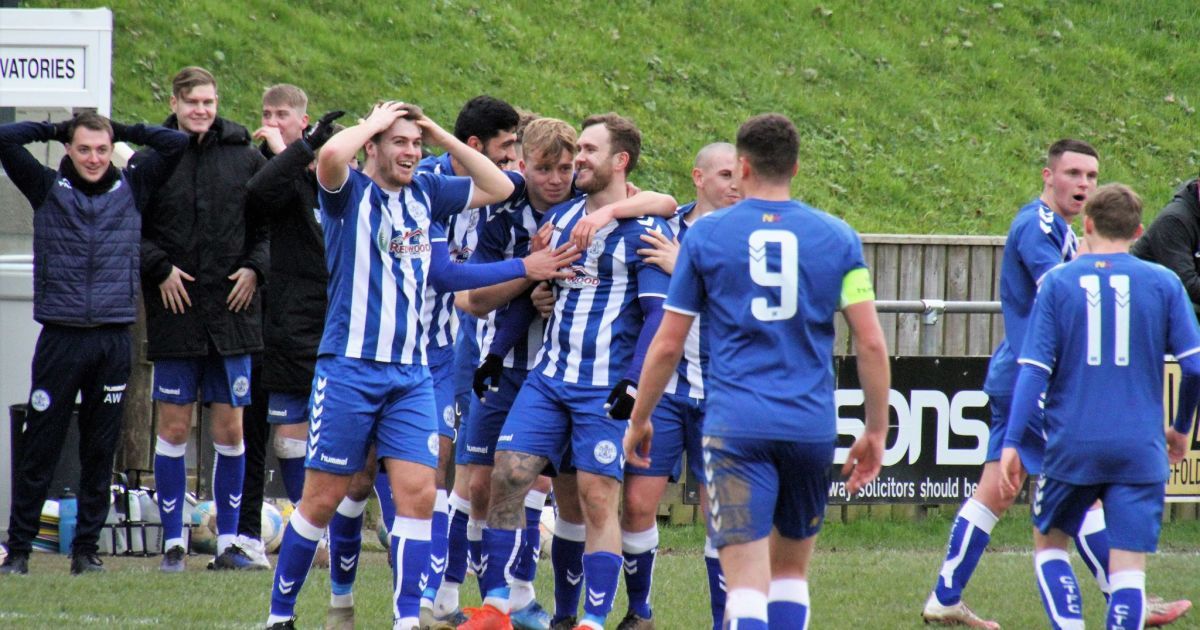 twitter.com/ClevedonTownFC