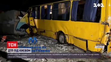 В Ірпені потяг протаранив маршрутку, водій отримав травми | Новини України