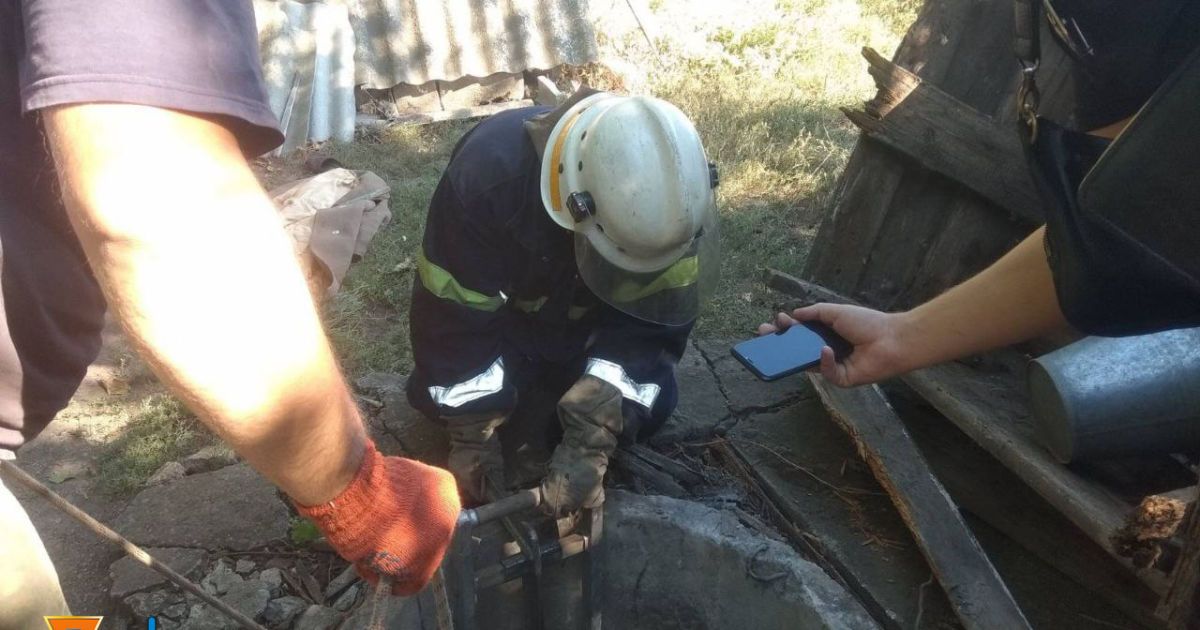 Под Днепром женщина у себя дома упала в колодец: пострадавшая скончалась на месте