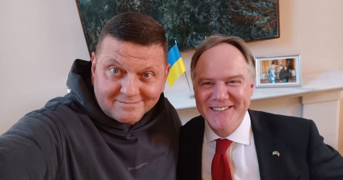 Британський посол в Україні привітав Залужного із призначенням на посаду. Фото: X (Twitter)