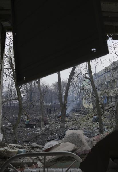 Окупанти в Маріуполі захопили в заручники лікарів і пацієнтів Обласної лікарні інтенсивного лікування