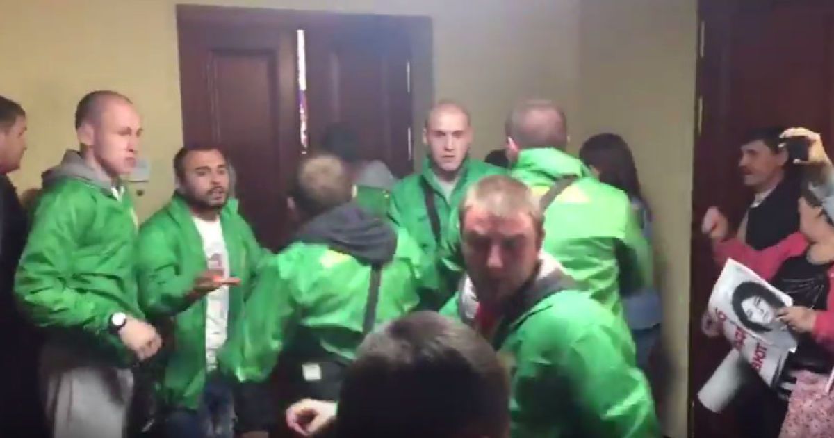 В Сети появилось видео драки в Киевсовете